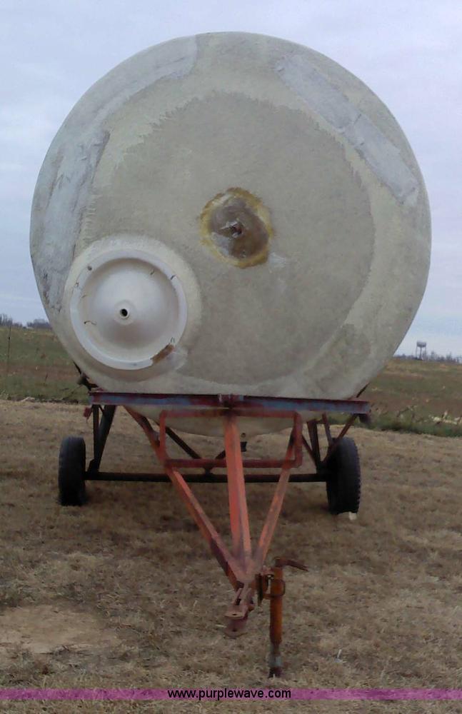image for item 1805 Fiberglass fertilizer tip tank