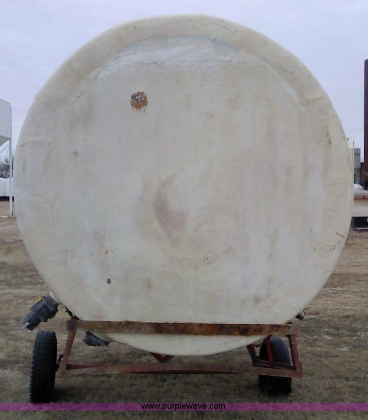 image for item 1805 Fiberglass fertilizer tip tank