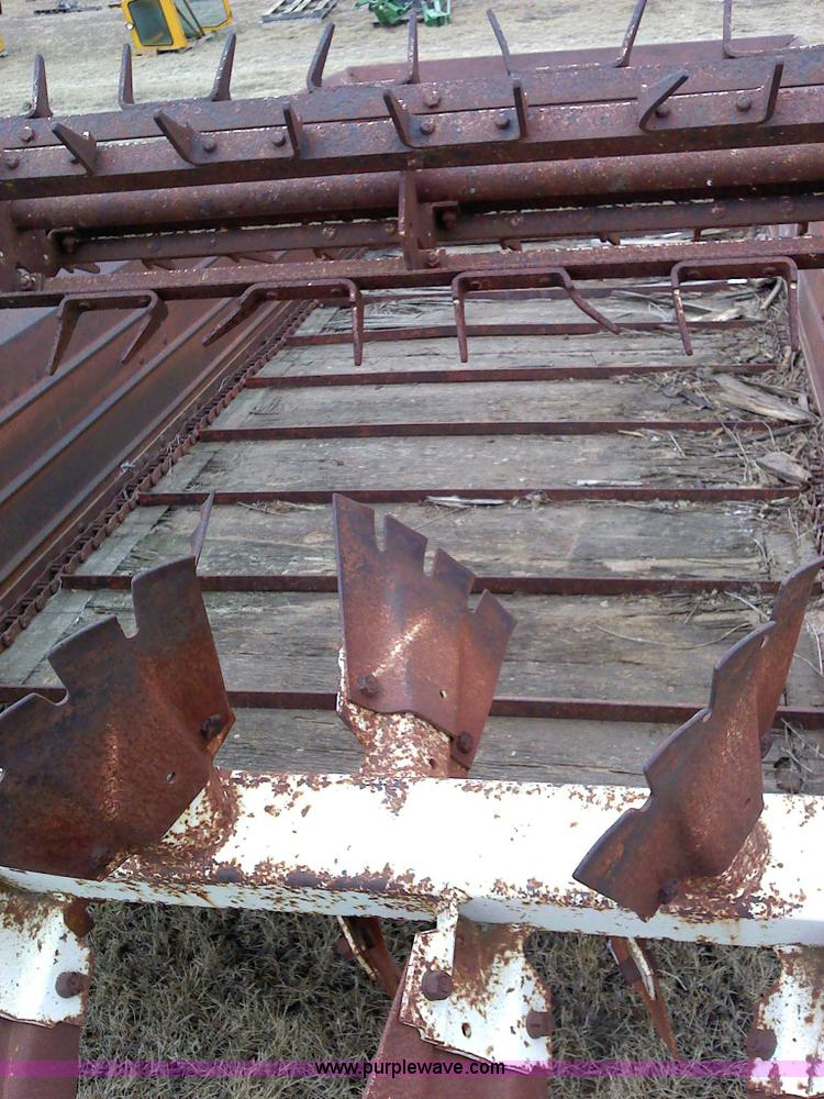 image for item 1806 International Harvester 555 manure spreader