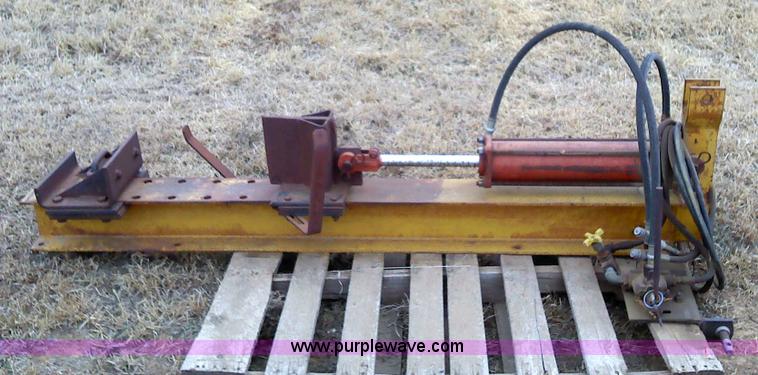 image for item 1810 Three point log splitter