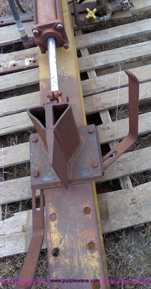 image for item 1810 Three point log splitter