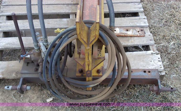 image for item 1810 Three point log splitter