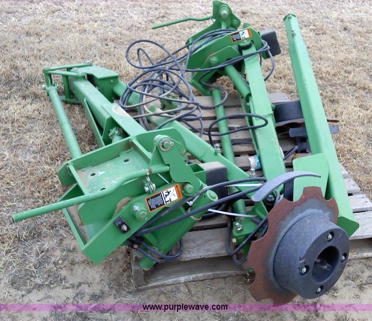 image for item 1813 John Deere 12R30 planter markers