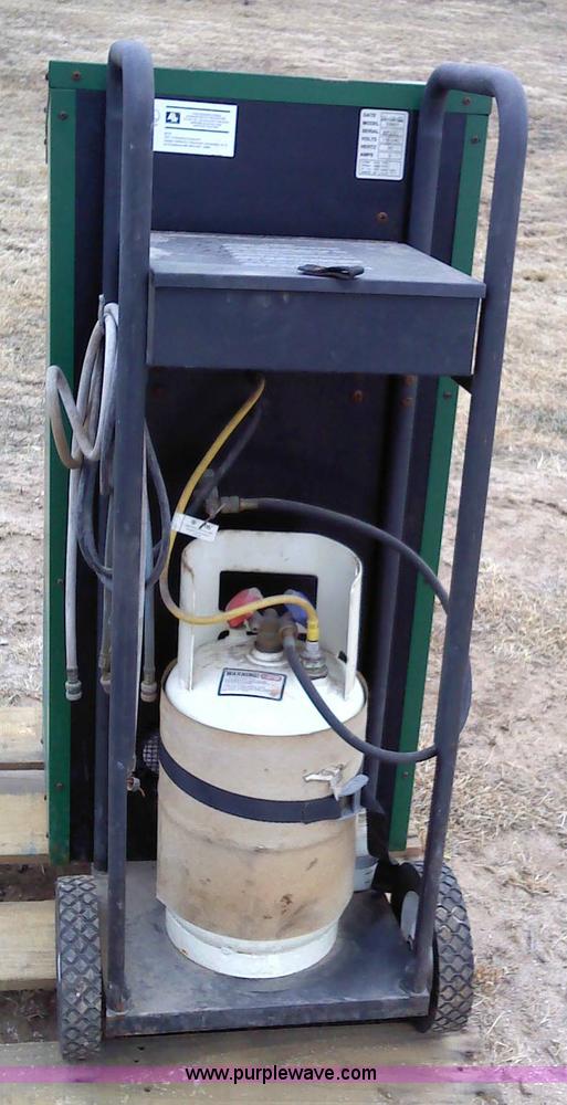 image for item 1821 Four Seasons refrigerant recovery system