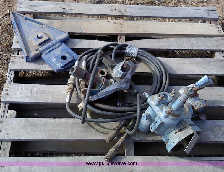 image for item 1825 (2) Continental NH3 controllers