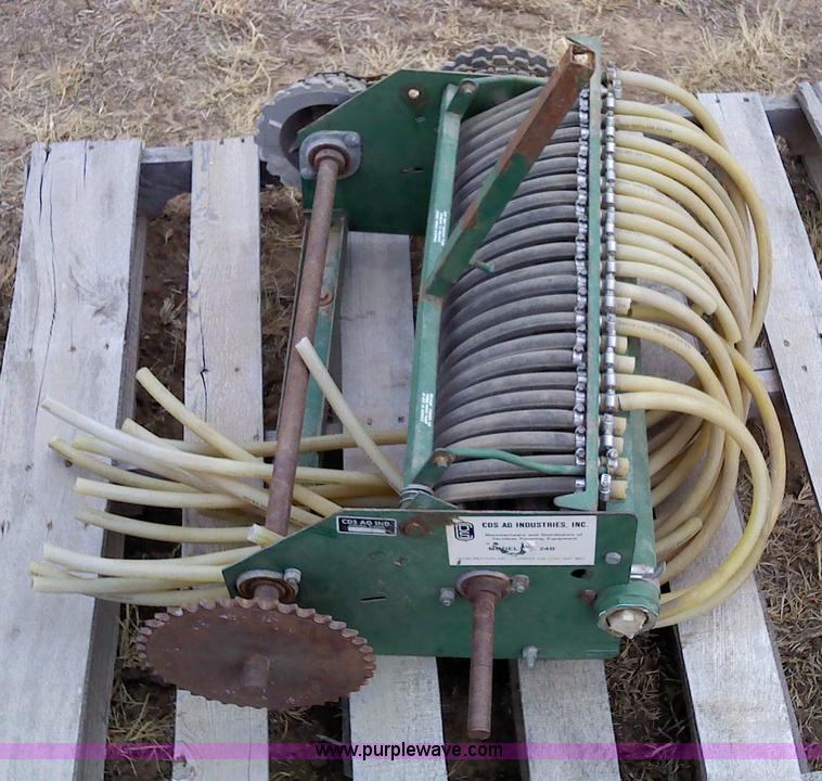 image for item 1831 CDS Ag 24, 24 row squeeze pump