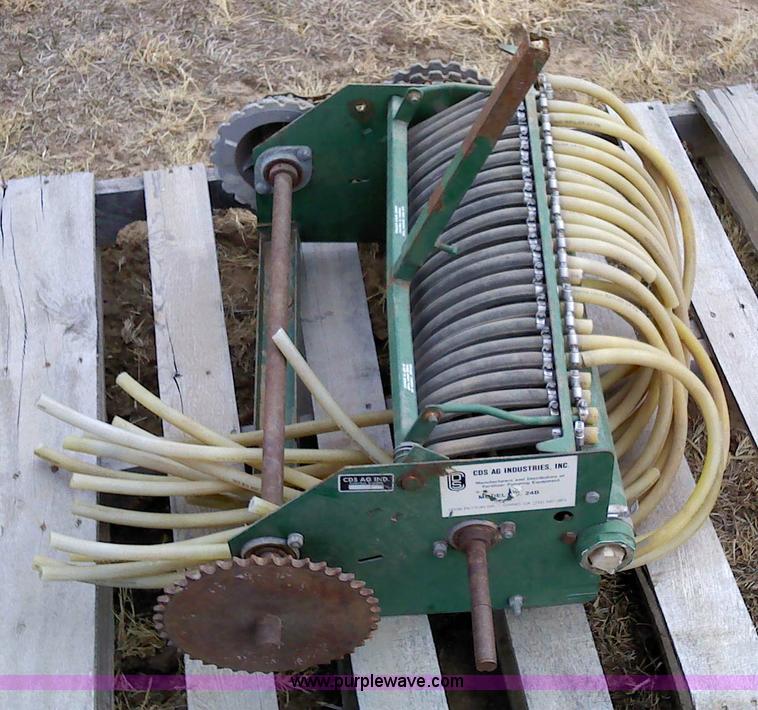 image for item 1831 CDS Ag 24, 24 row squeeze pump