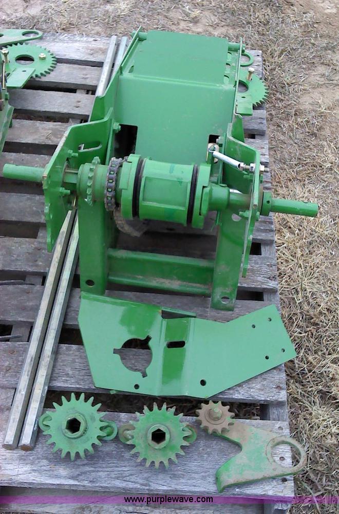 image for item 1832 John Deere 16R30 mechanical planter drive