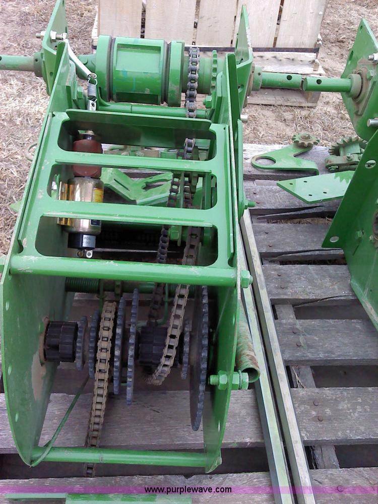 image for item 1832 John Deere 16R30 mechanical planter drive