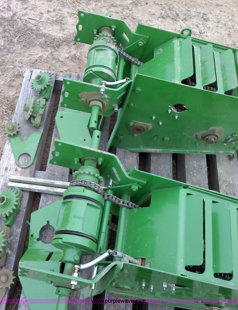 image for item 1832 John Deere 16R30 mechanical planter drive