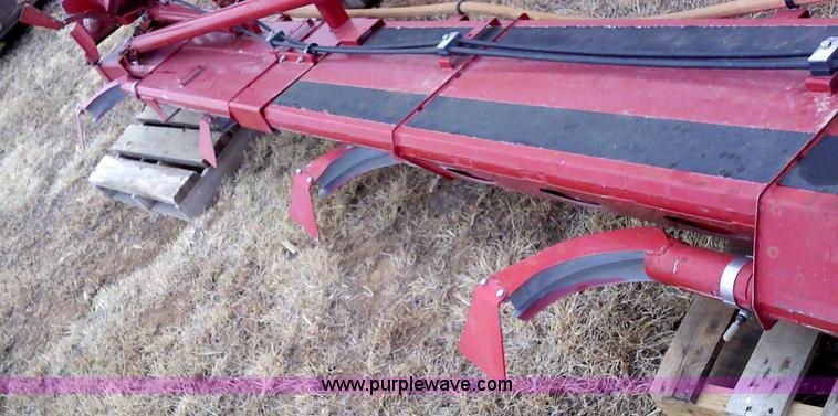 image for item 1839 CIH 30' Flex Air spreader booms