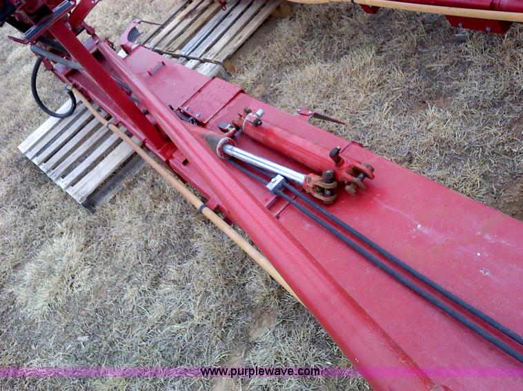 image for item 1839 CIH 30' Flex Air spreader booms