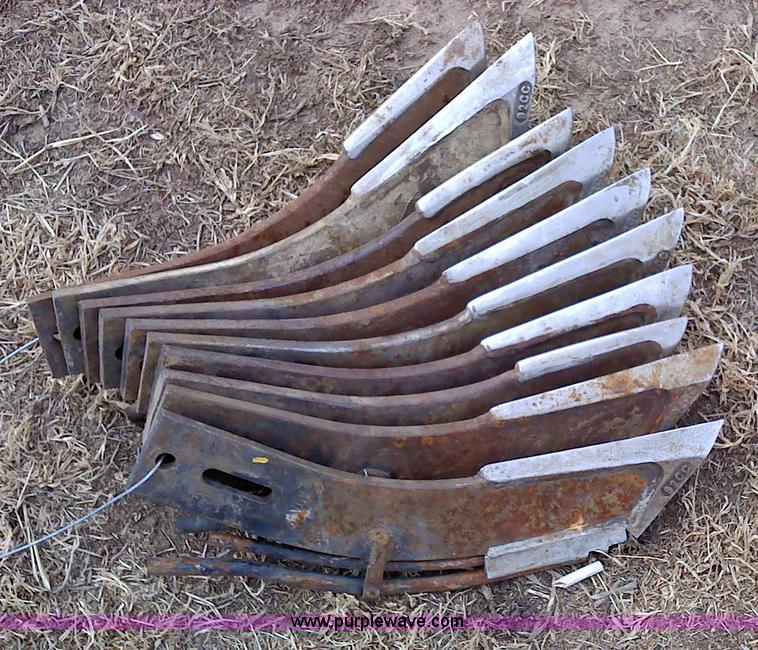 image for item 1840 (58) Adams double tube fertilizer knives