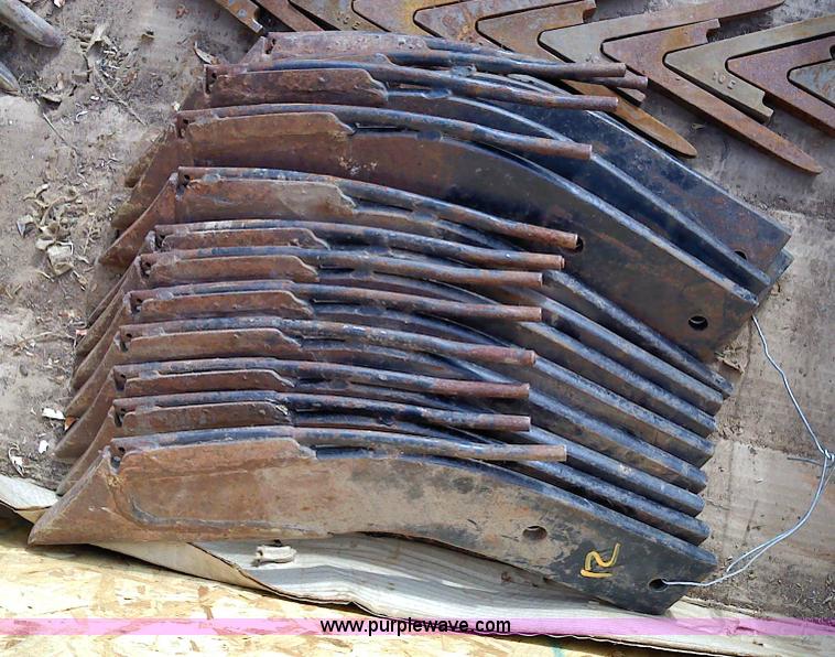 image for item 1846 (36) Adams single tube fertilizer knives