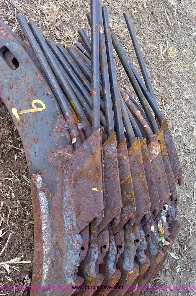 image for item 1849 (11) miscellaneous fertilizer knives and points