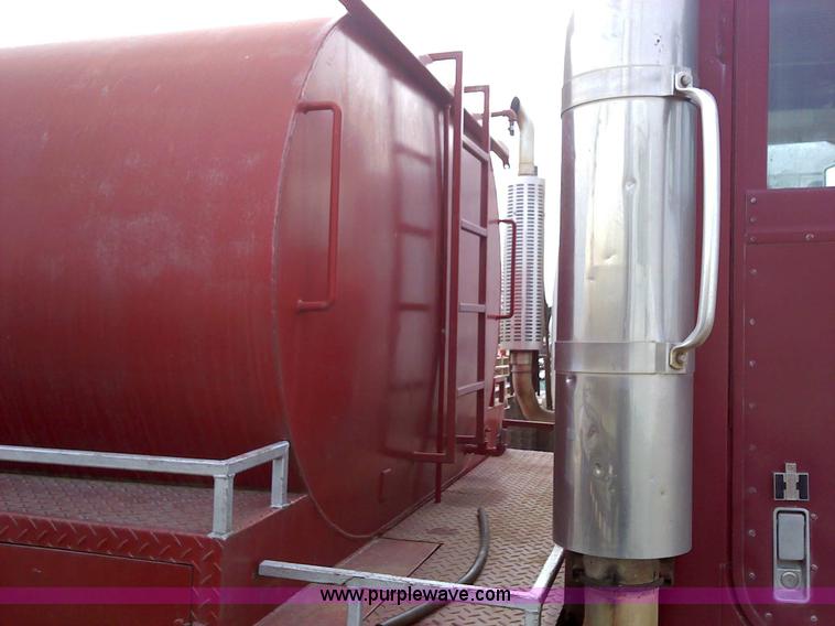 image for item 1850 1976 International 4300 tandem axle truck