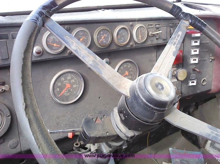 image for item 1850 1976 International 4300 tandem axle truck