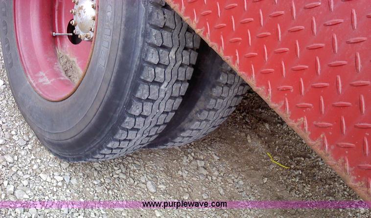 image for item 1850 1976 International 4300 tandem axle truck