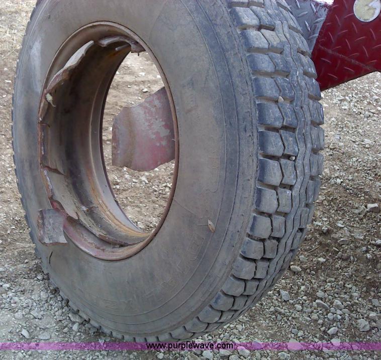 image for item 1850 1976 International 4300 tandem axle truck