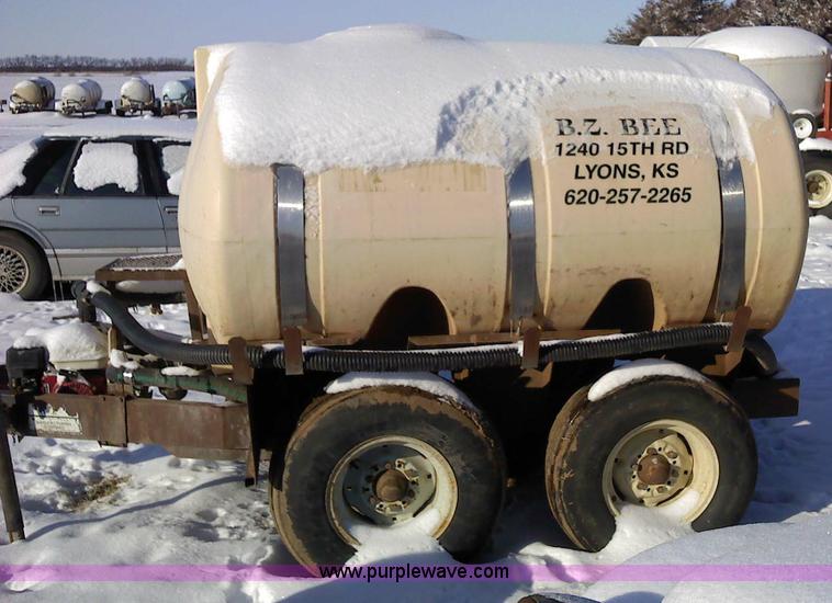 image for item 1853 Wylie 1,000 gallon nurse tank