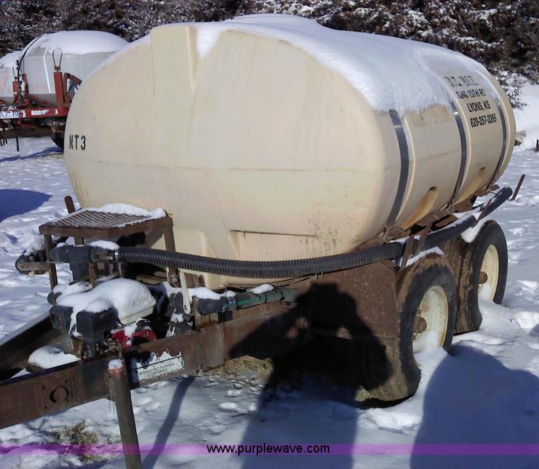 image for item 1853 Wylie 1,000 gallon nurse tank