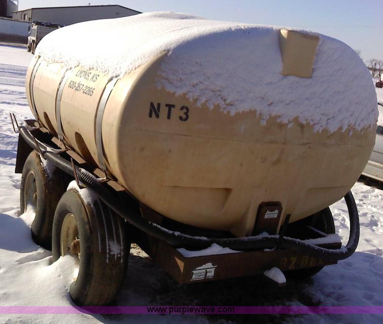 image for item 1853 Wylie 1,000 gallon nurse tank