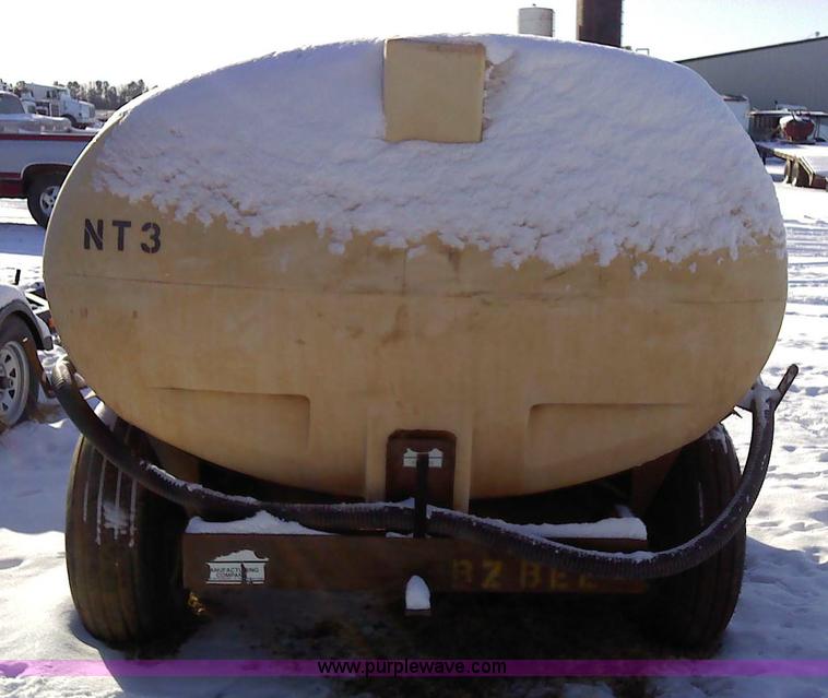 image for item 1853 Wylie 1,000 gallon nurse tank