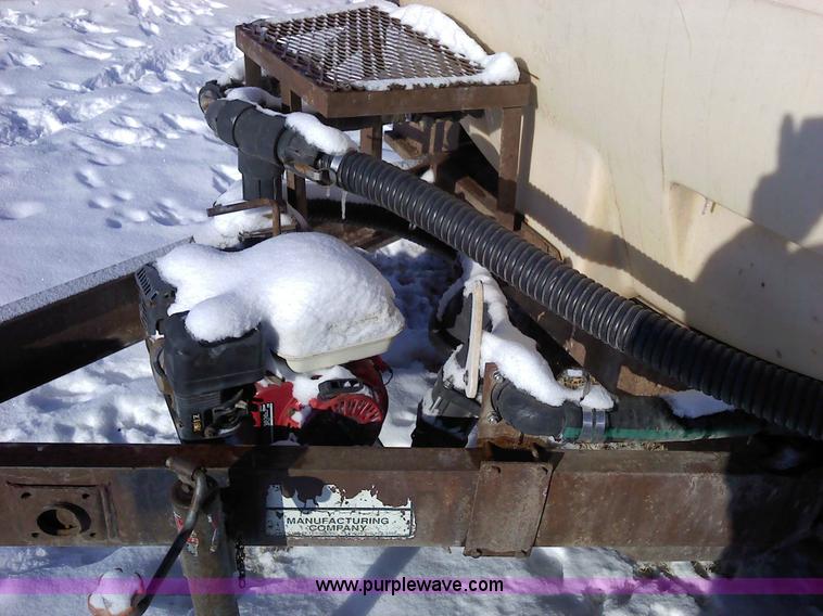 image for item 1853 Wylie 1,000 gallon nurse tank