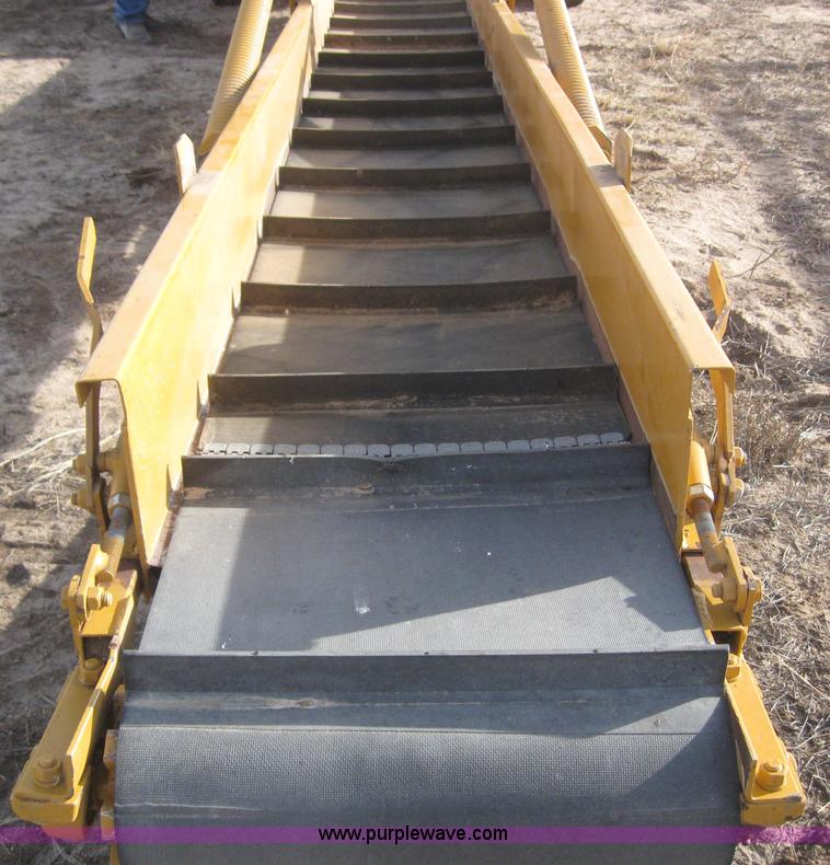 image for item 3141 HayBuster H1100 tilt tub grinder