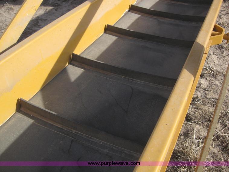 image for item 3141 HayBuster H1100 tilt tub grinder