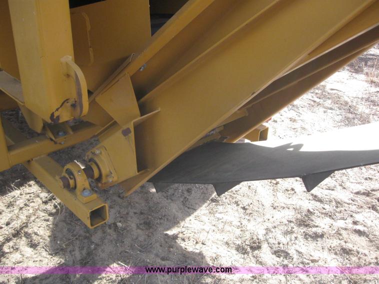 image for item 3141 HayBuster H1100 tilt tub grinder