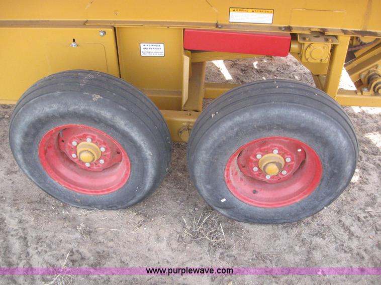 image for item 3141 HayBuster H1100 tilt tub grinder