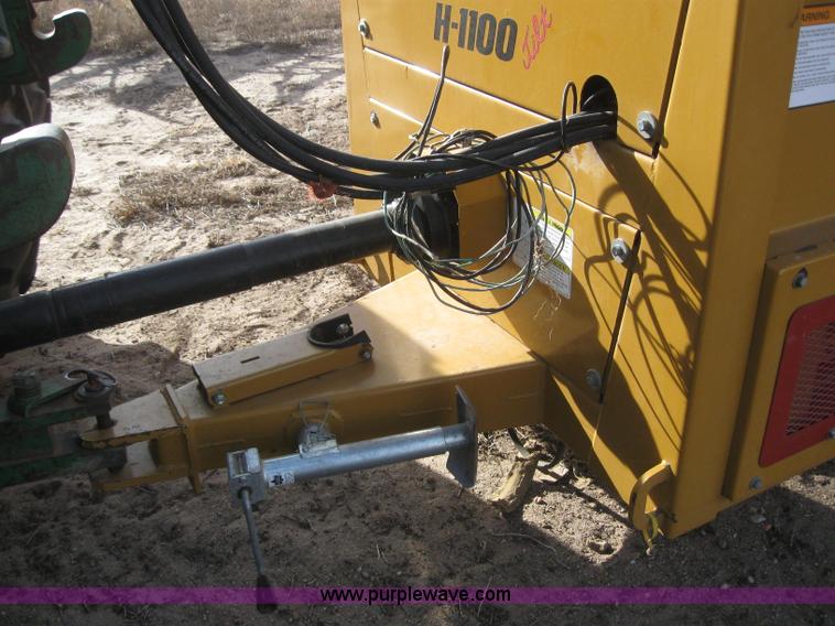 image for item 3141 HayBuster H1100 tilt tub grinder