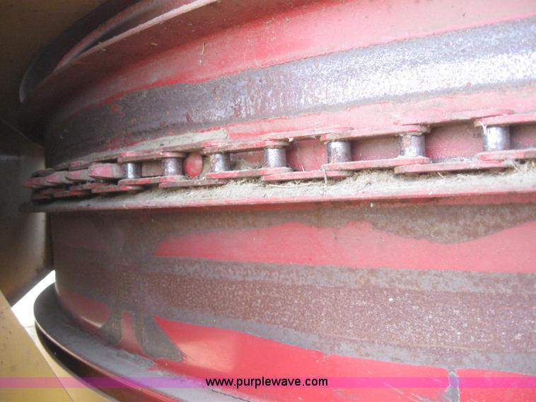 image for item 3141 HayBuster H1100 tilt tub grinder