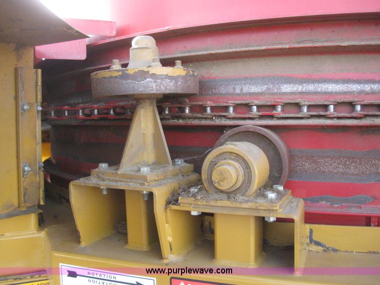 image for item 3141 HayBuster H1100 tilt tub grinder