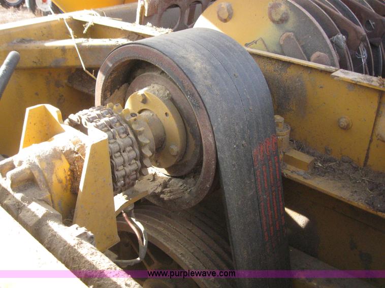 image for item 3141 HayBuster H1100 tilt tub grinder