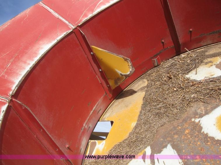 image for item 3141 HayBuster H1100 tilt tub grinder