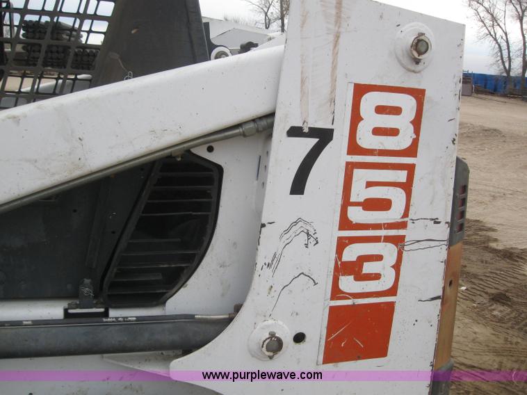 image for item 3145 Bobcat 853 skid steer