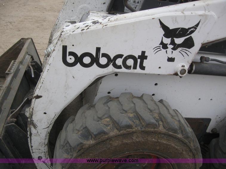 image for item 3145 Bobcat 853 skid steer