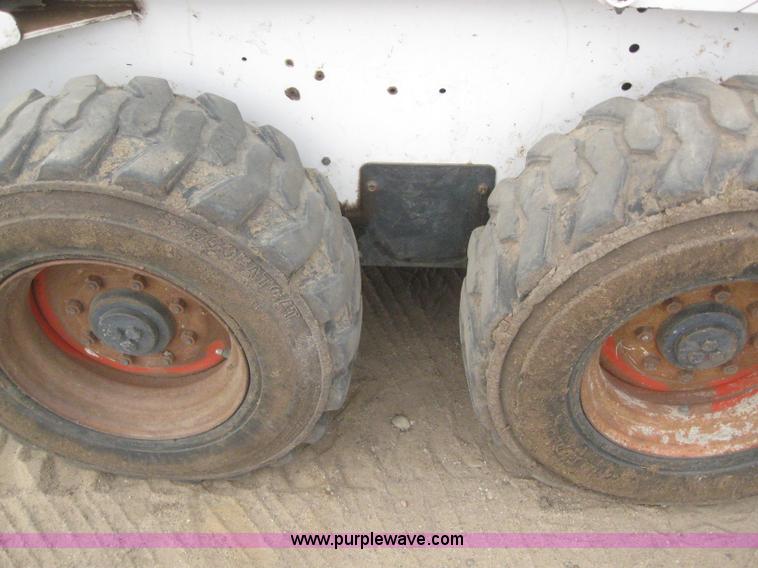 image for item 3145 Bobcat 853 skid steer