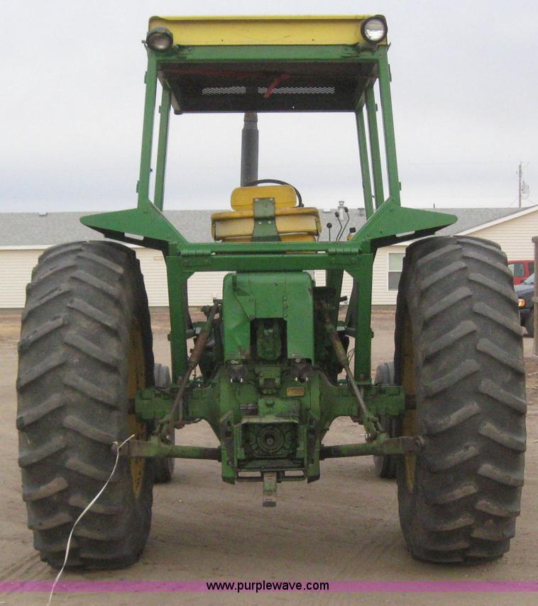 image for item 3147 1974 John Deere 4320 tractor