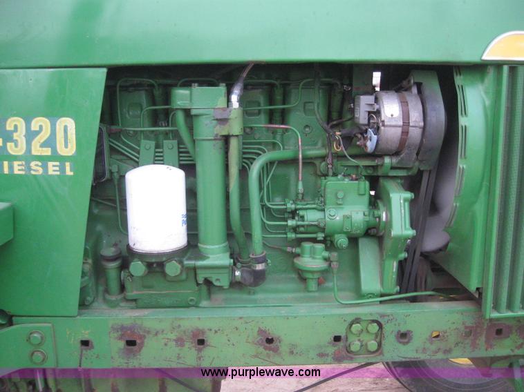image for item 3147 1974 John Deere 4320 tractor
