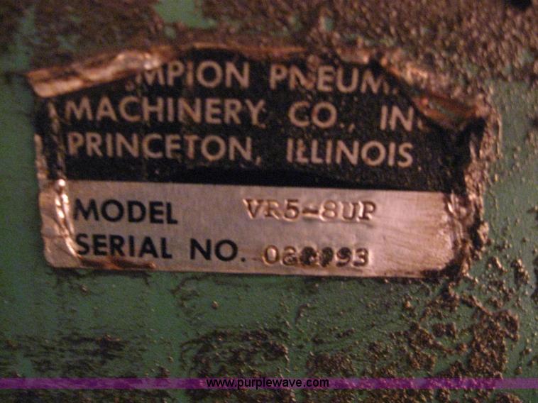 image for item 3148 Champion VR5-8UP air compressor