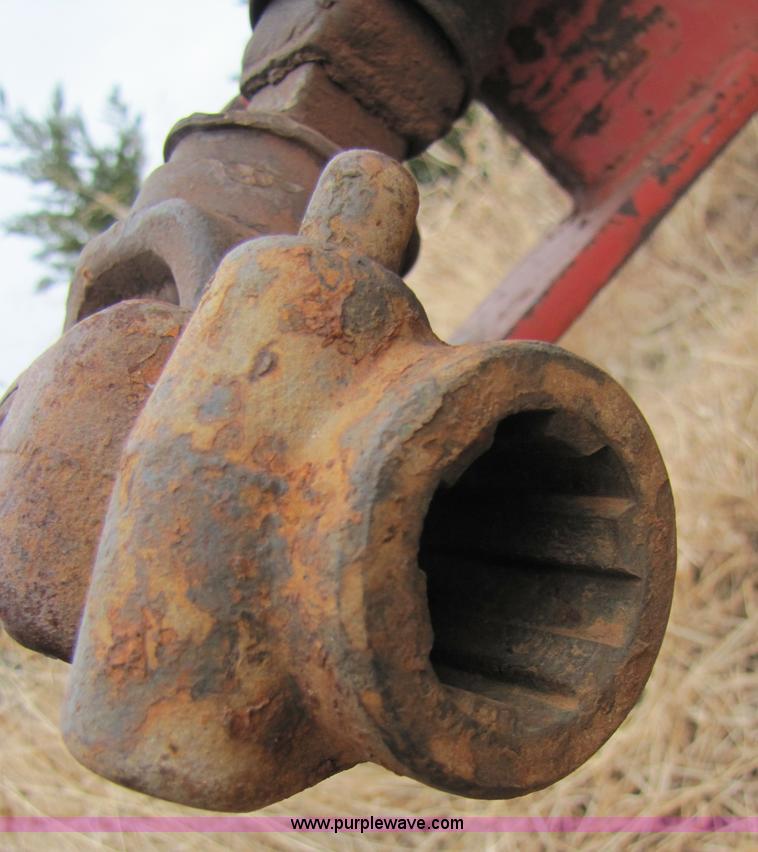 image for item 3514 Gehl 7190 feed wagon