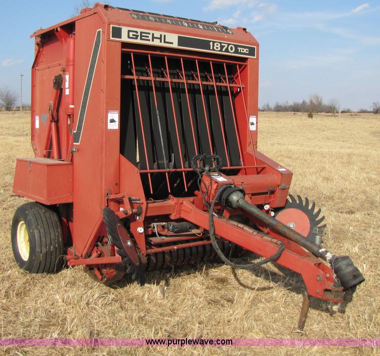 image for item 3518 1994 Gehl 1870 TDC round baler