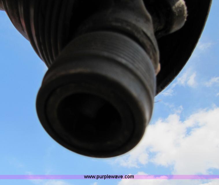 image for item 3518 1994 Gehl 1870 TDC round baler