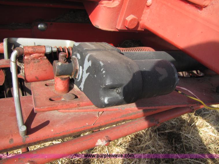 image for item 3518 1994 Gehl 1870 TDC round baler