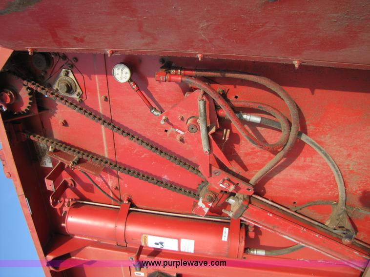 image for item 3518 1994 Gehl 1870 TDC round baler