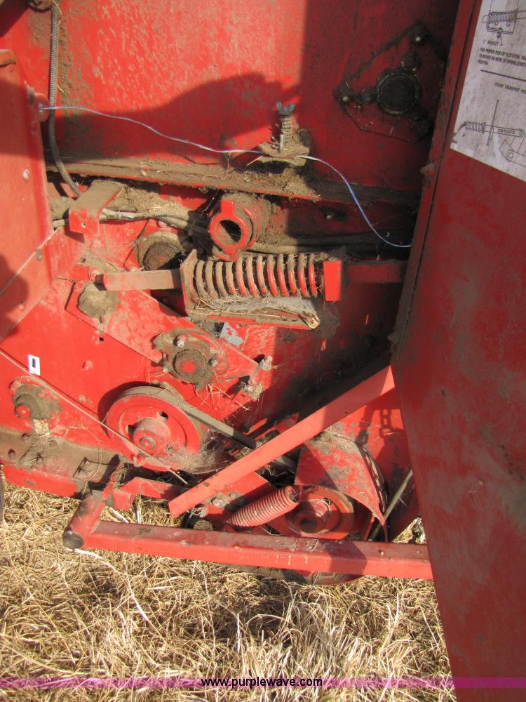 image for item 3518 1994 Gehl 1870 TDC round baler