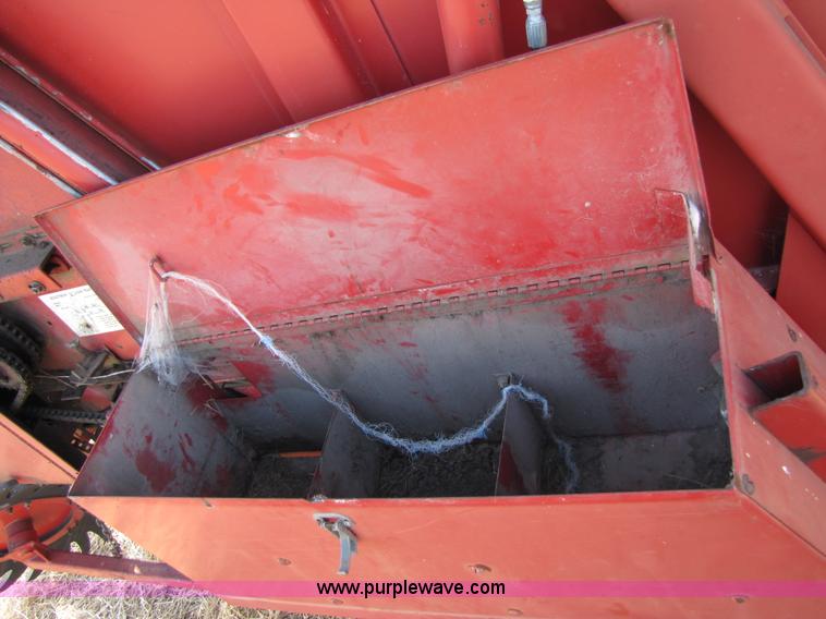 image for item 3518 1994 Gehl 1870 TDC round baler